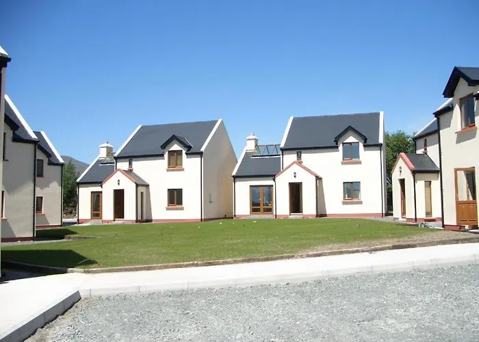 No 14 Holiday Village House, Sneem, 4 Bedrooms
