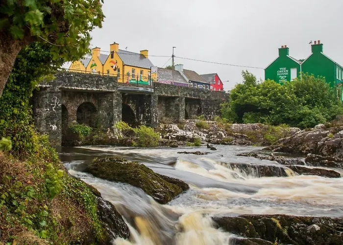 No 14 Holiday Village House, Sneem, 4 Bedrooms