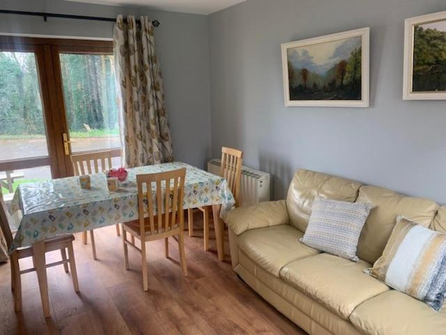 No 14 Village House, Sneem, 4 Bedrooms Holiday home Sneem