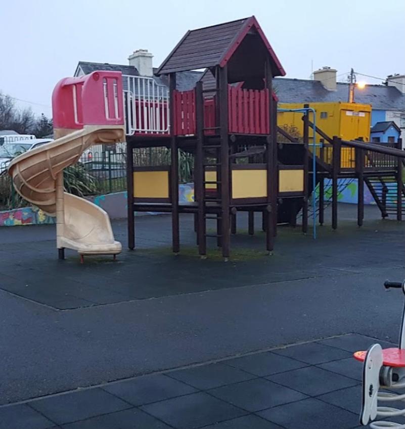 Holiday home No 14 Village House, Sneem, 4 Bedrooms Sneem